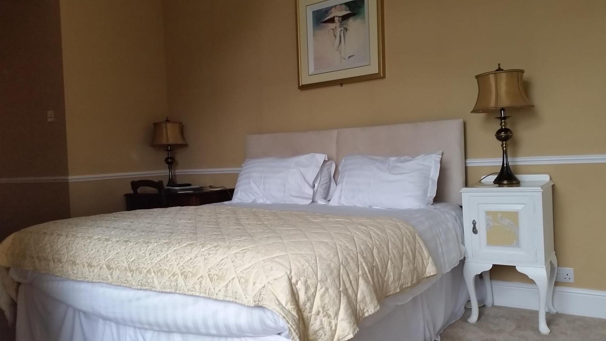 Pencubitt House Liskeard Room photo