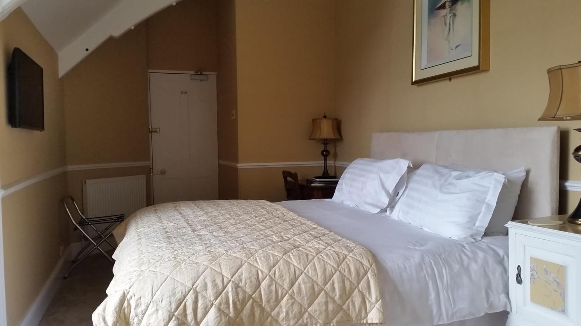 Pencubitt House Liskeard Room photo